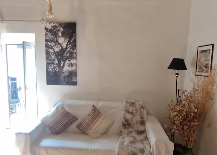 Made Διαμέρισμα Sutri